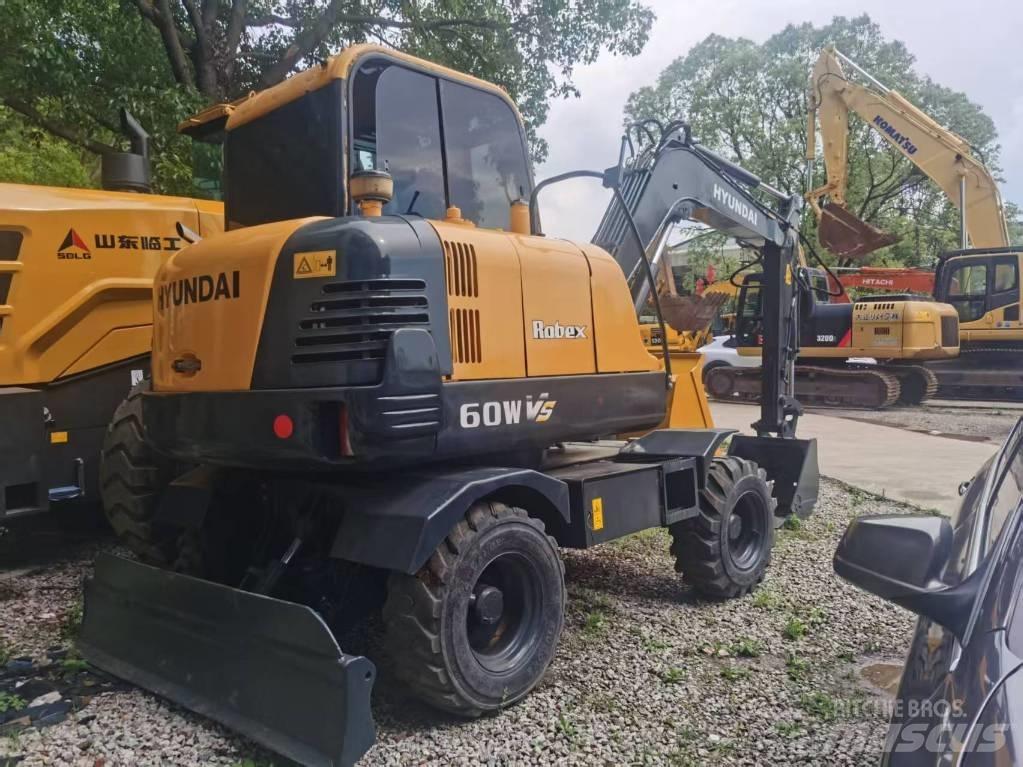 Hyundai r60w Bageri na kotačima