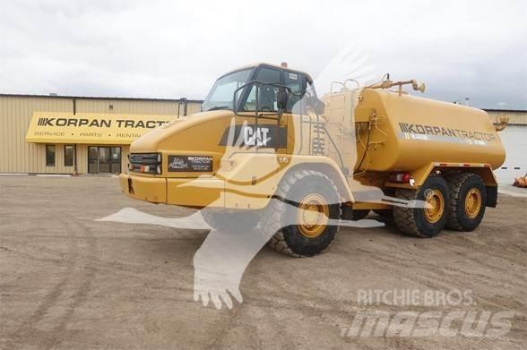 CAT 730 Kamioni za vodu