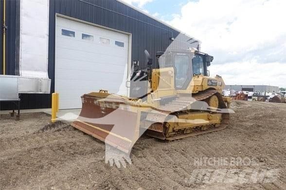 CAT D6 LGP Buldožeri gusjeničari