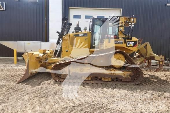 CAT D6T LGP Buldožeri gusjeničari