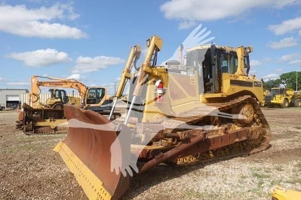 CAT D8T Buldožeri gusjeničari