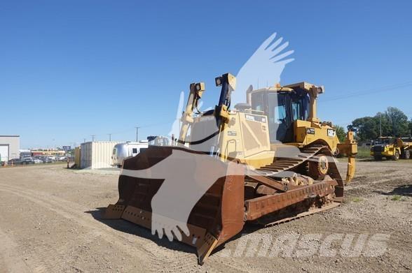 CAT D8T Buldožeri gusjeničari
