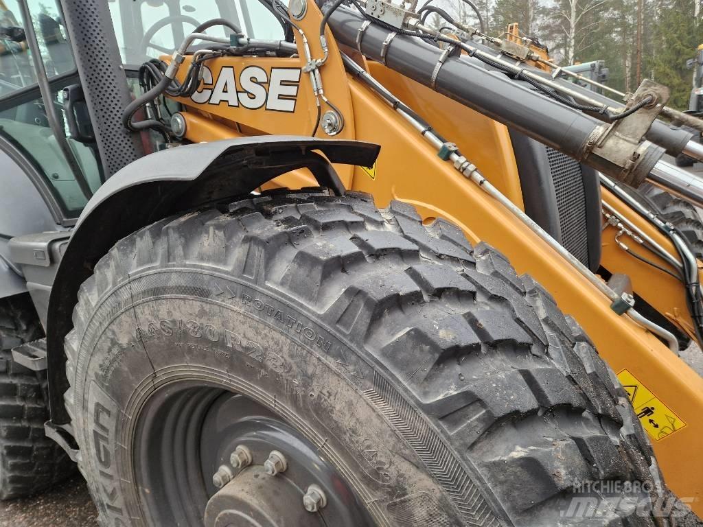 CASE 695 SV Utovarni rovokopači