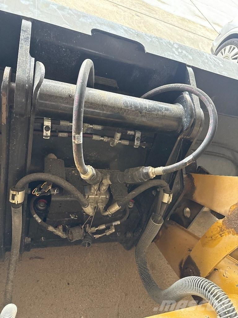 CAT 432 Utovarni rovokopači