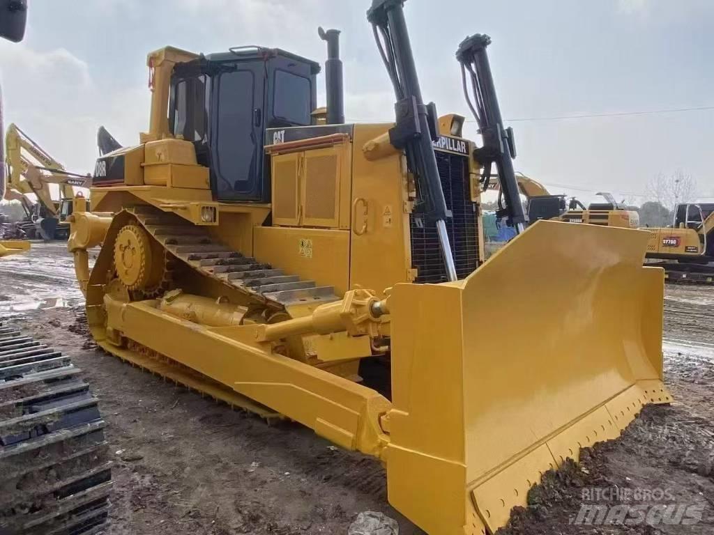 CAT D 8 R Buldožeri gusjeničari