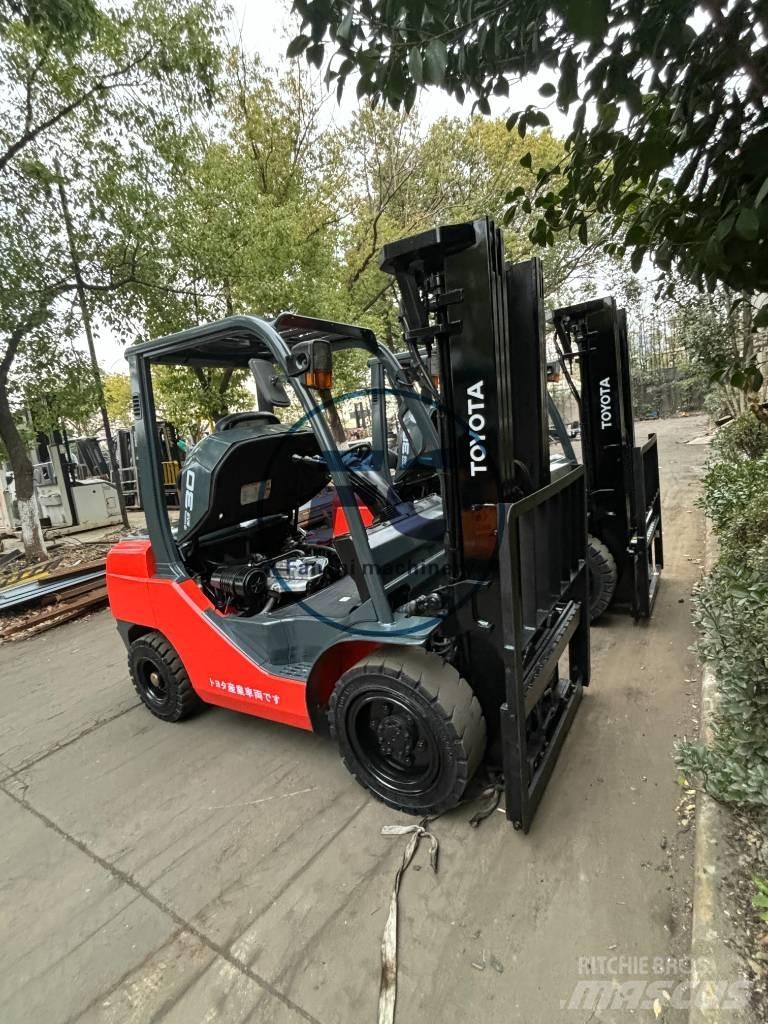 Toyota FDZN 30 Dizelski viličari