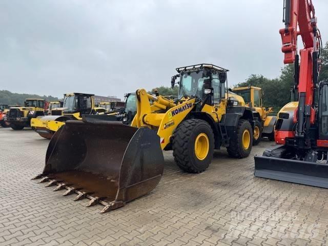 Komatsu WA 320 Utovarivači na kotačima
