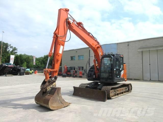 Hitachi ZX 135 US-7 Bageri gusjeničari