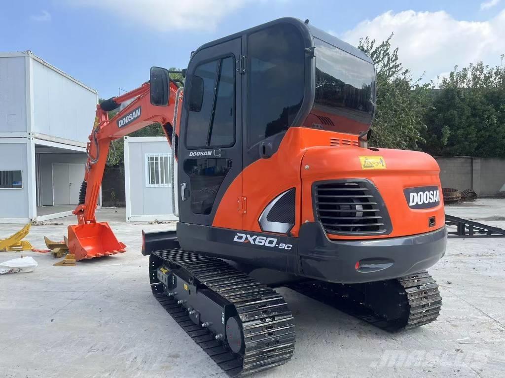 Doosan DX 60-9 C Bageri gusjeničari