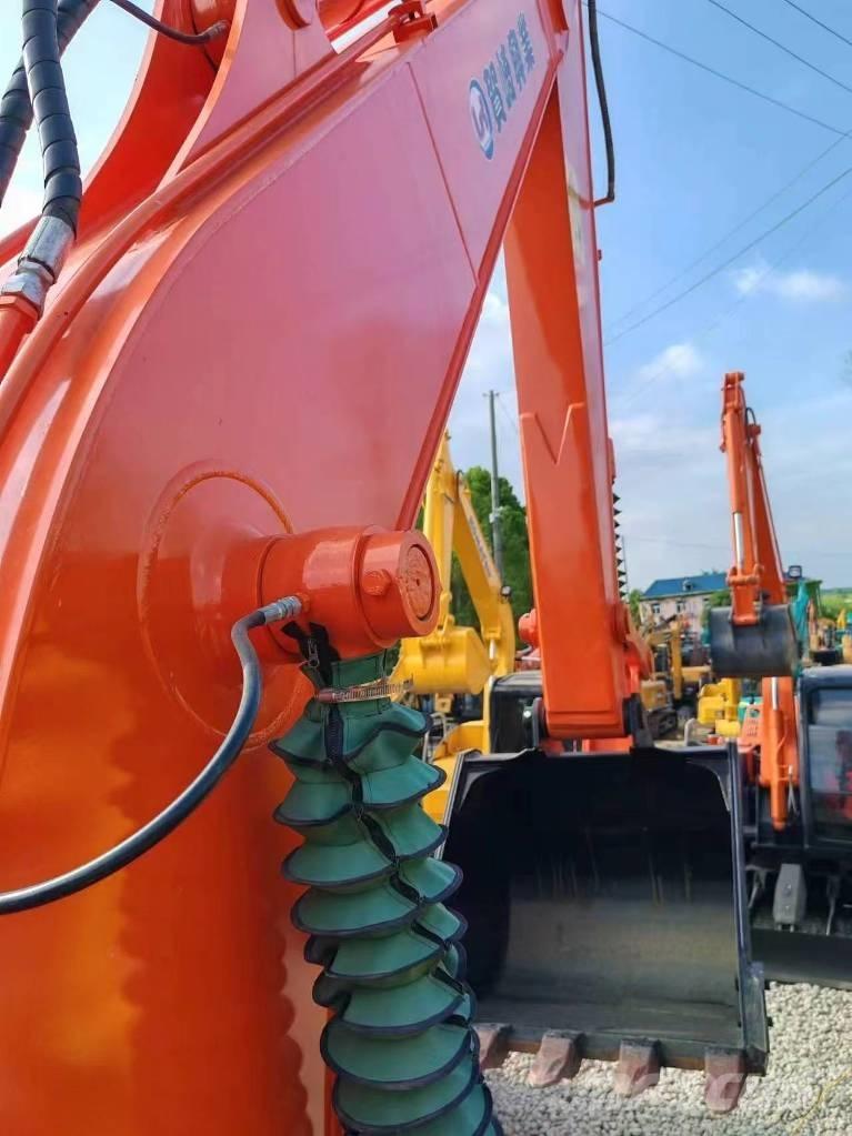 Hitachi ZX 120 Bageri gusjeničari