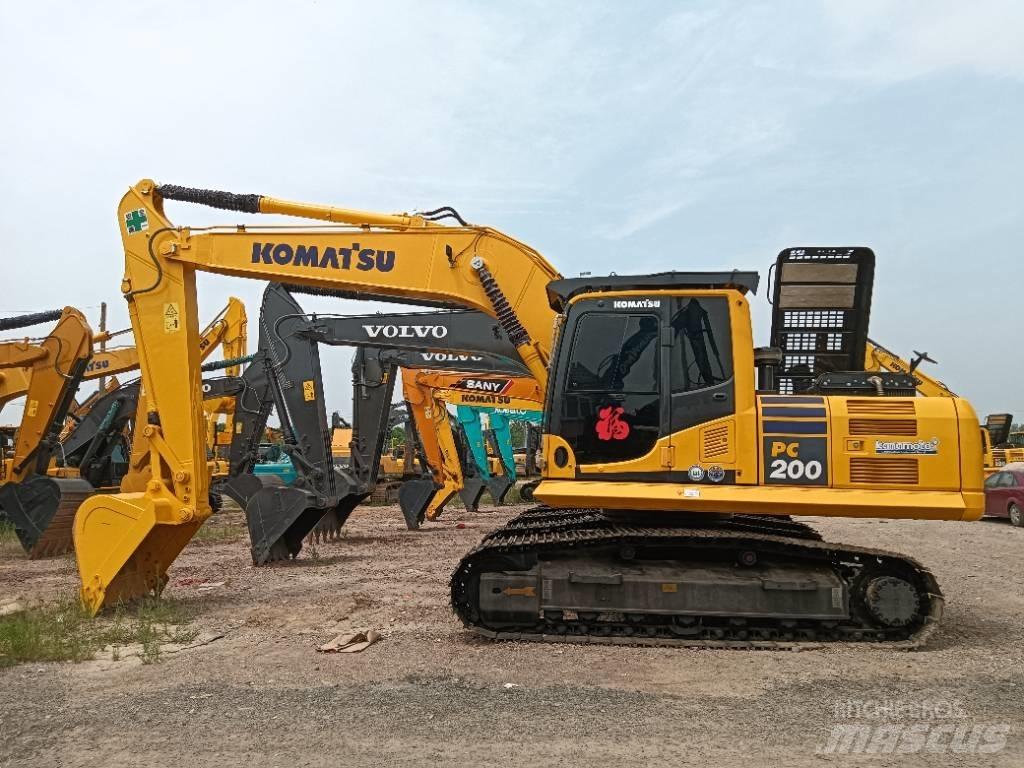 Komatsu PC 200-8 Bageri gusjeničari