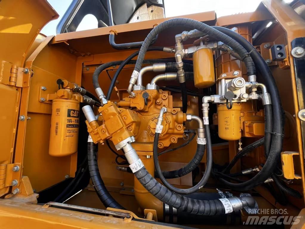 CAT CAT330D2 Midi bageri 7t – 12t