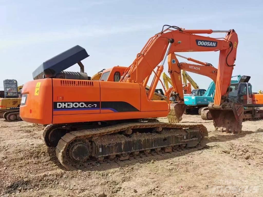 Doosan DH300LC-7 Bageri gusjeničari