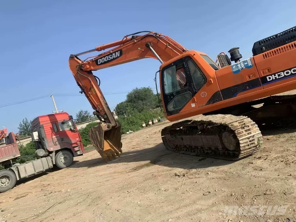 Doosan DH300 Bageri gusjeničari