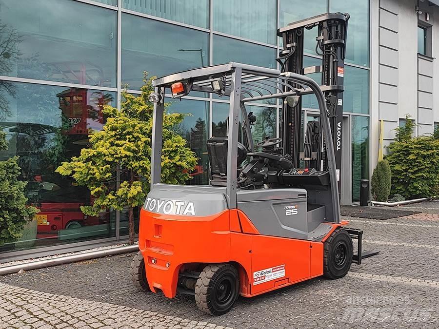 Toyota 8FBMT25 Električni viličari