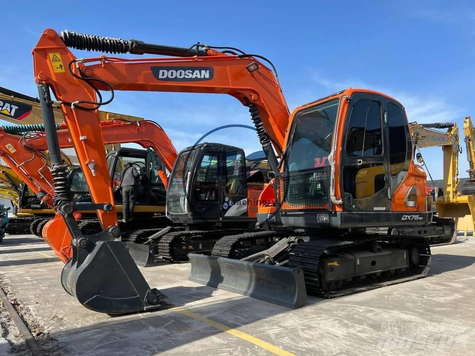 Doosan DX 75-9 C Bageri gusjeničari