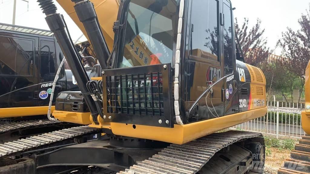 CAT 324 Bageri gusjeničari