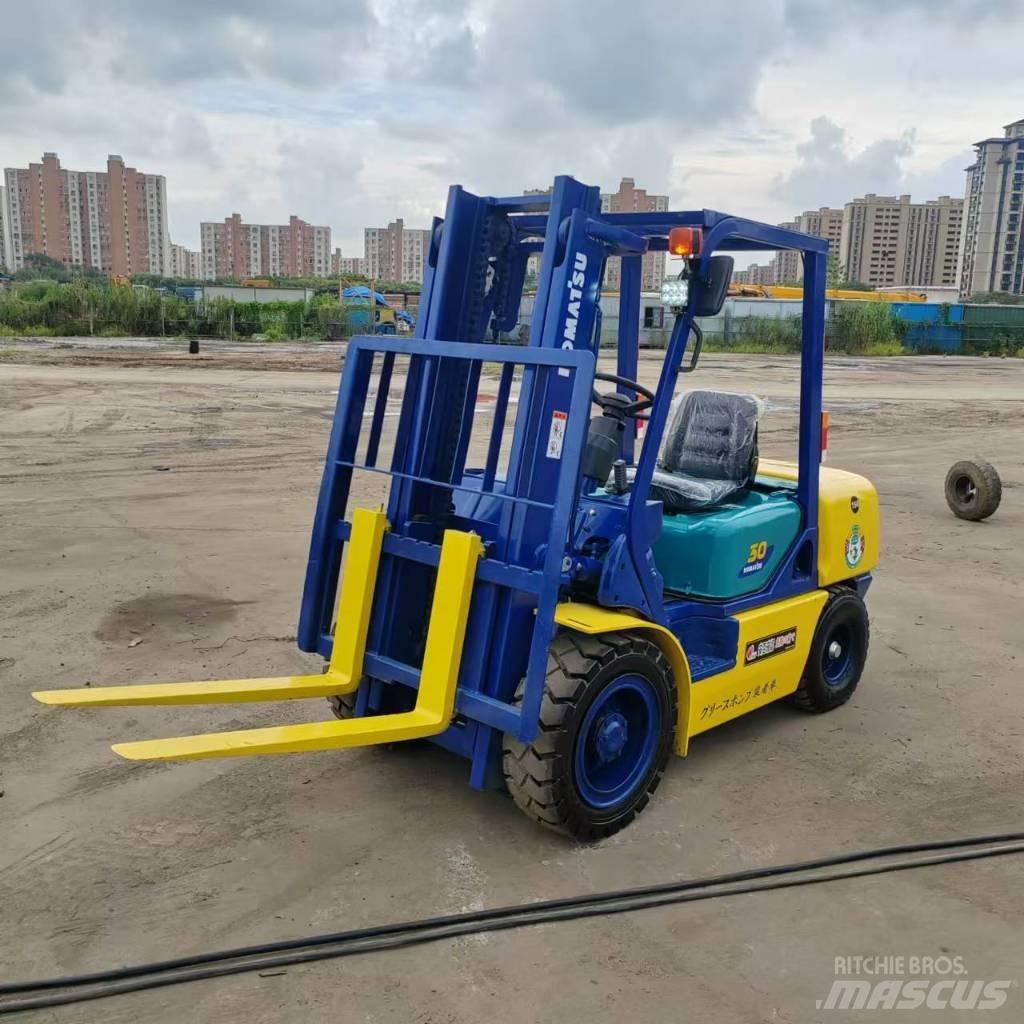 Komatsu FD 30 T-17 Dizelski viličari