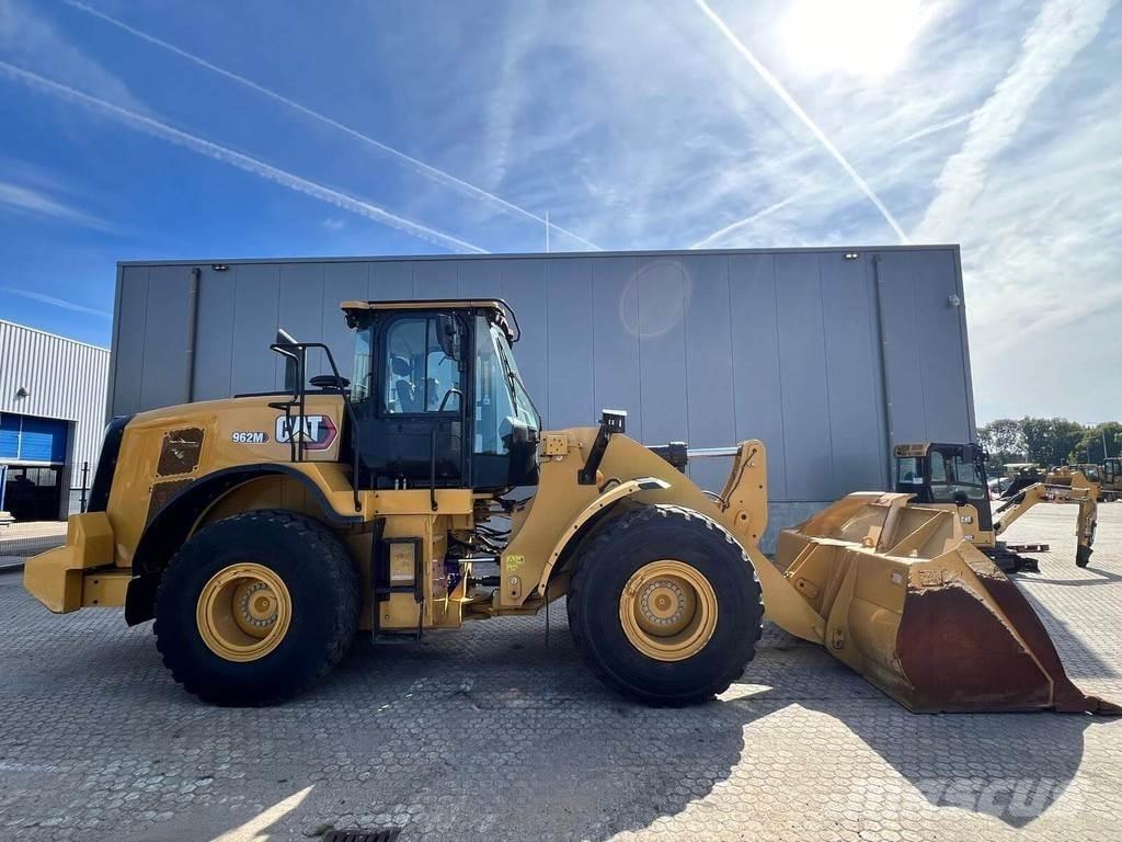 CAT 962M Utovarivači na kotačima