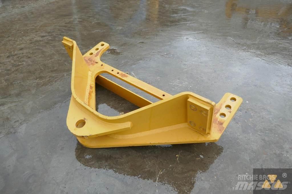CAT 140M3 Drawbar Transport – ostalo