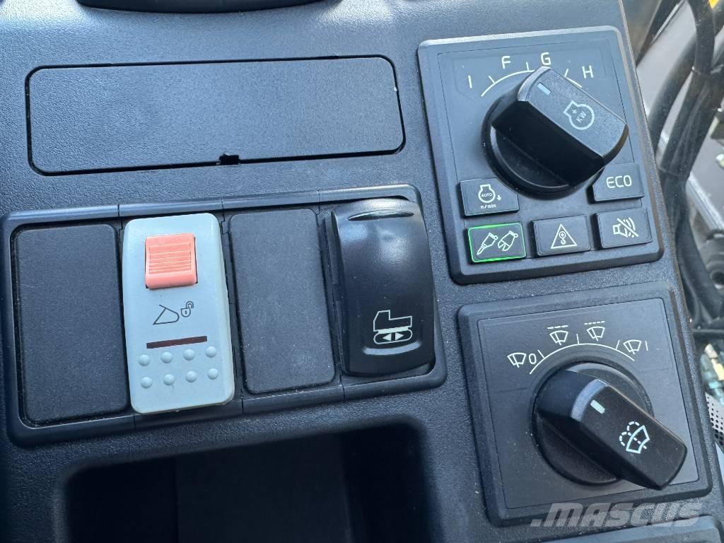 Volvo ECR 235 E Bageri gusjeničari
