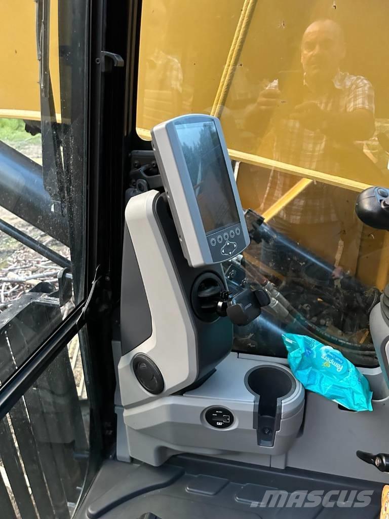 CAT 325 F LCR Bageri gusjeničari
