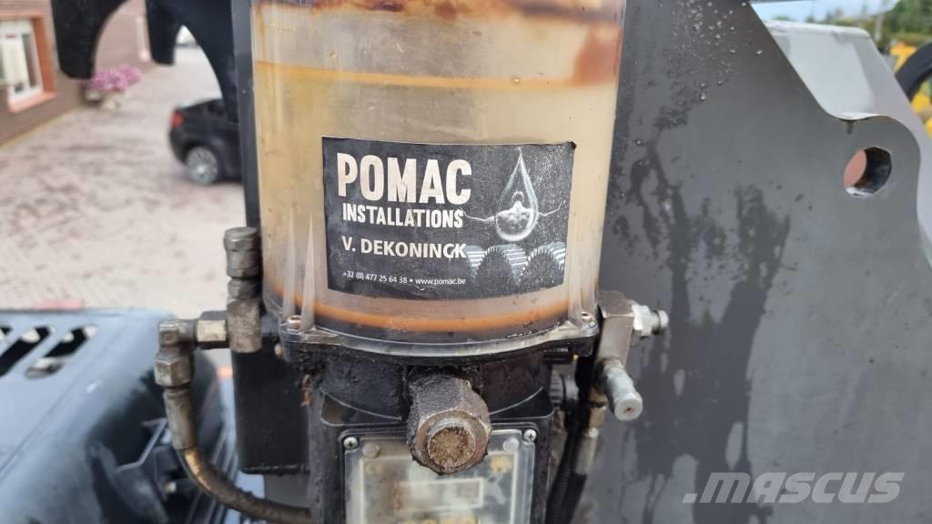 Doosan DX 210 W - 5 Bageri na kotačima