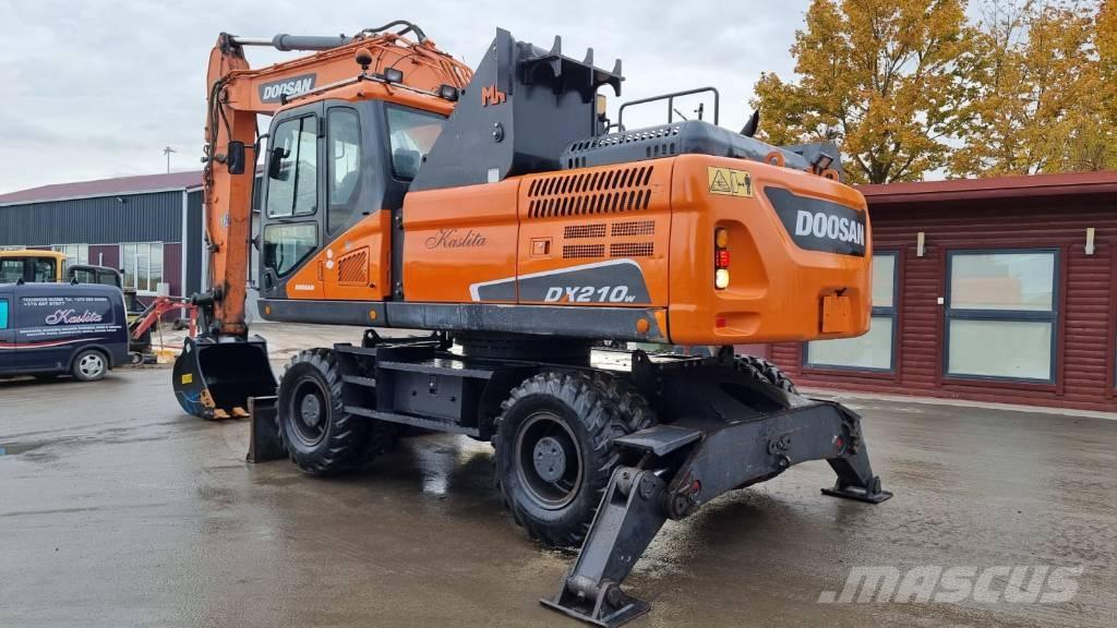 Doosan DX 210 W - 5 Bageri na kotačima