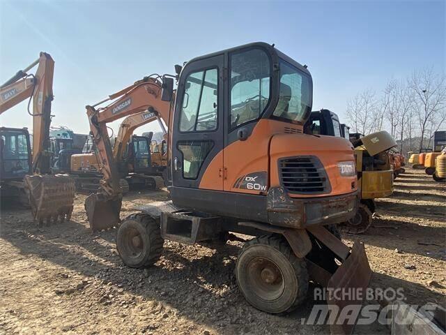 Doosan DX60W Mini bageri <7t