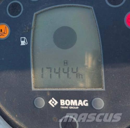 Bomag BW 120 Valjci sa dvojnim bubnjem