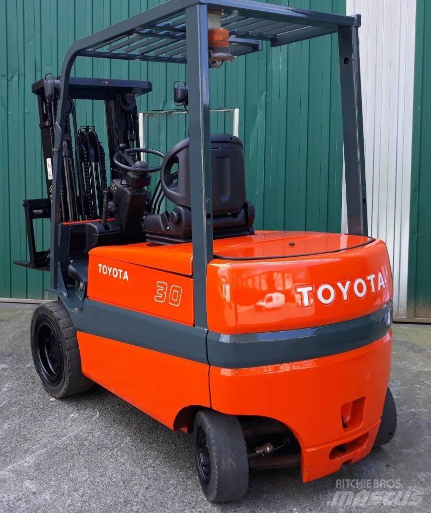 Toyota FBMF30 Električni viličari