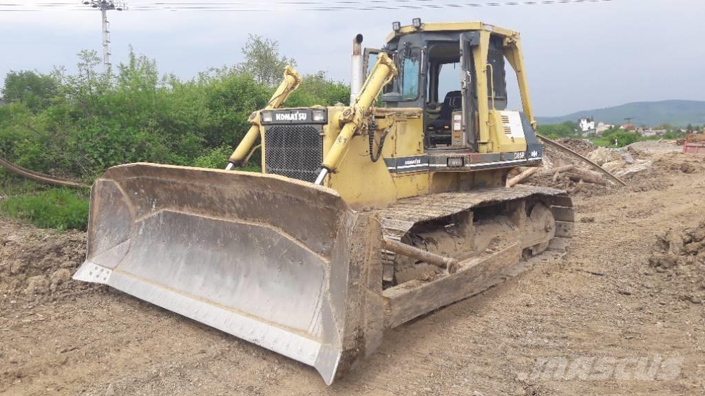 Komatsu D 85 P-21 Buldožeri