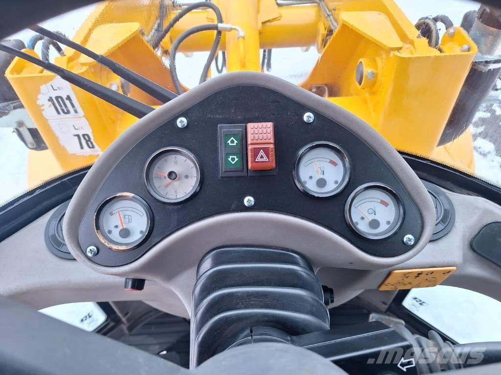 JCB 407B  MARG.VERO Utovarivači na kotačima