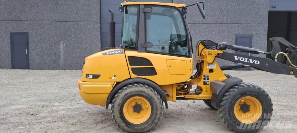 Volvo L 25 F Utovarivači na kotačima