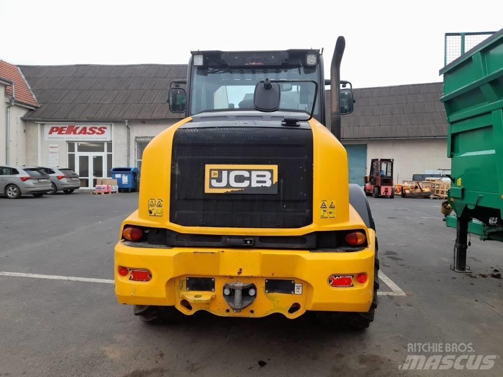 JCB TM 420 Poljoprivredni teleskopski utovarivači
