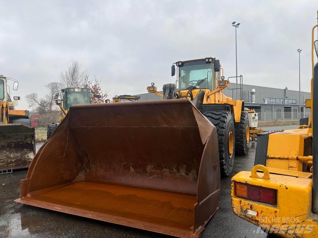 Volvo L 220 E Utovarivači na kotačima