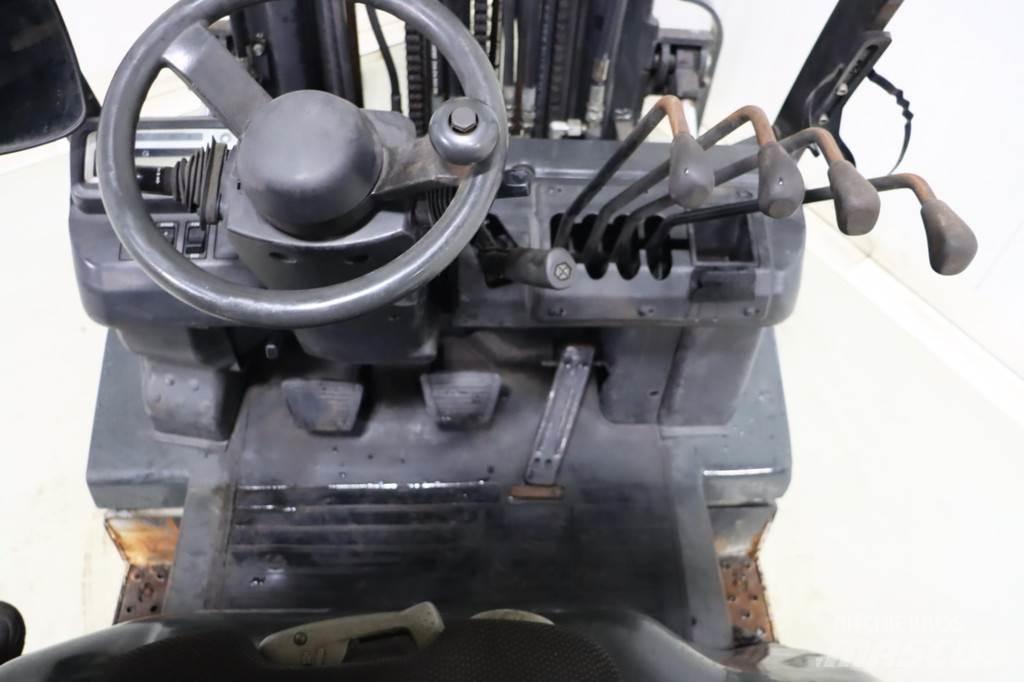 Nissan U1D2A20LQ Plinski viličari