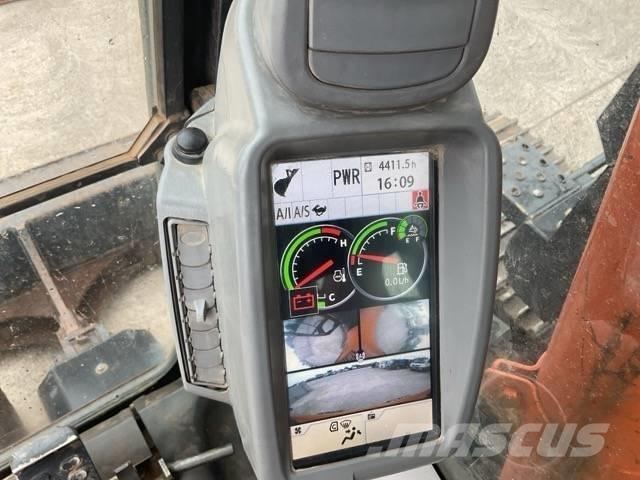 Hitachi ZX 135 US-6 Bageri gusjeničari