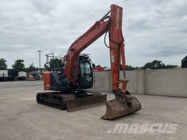 Hitachi ZX 135 US-6 Bageri gusjeničari
