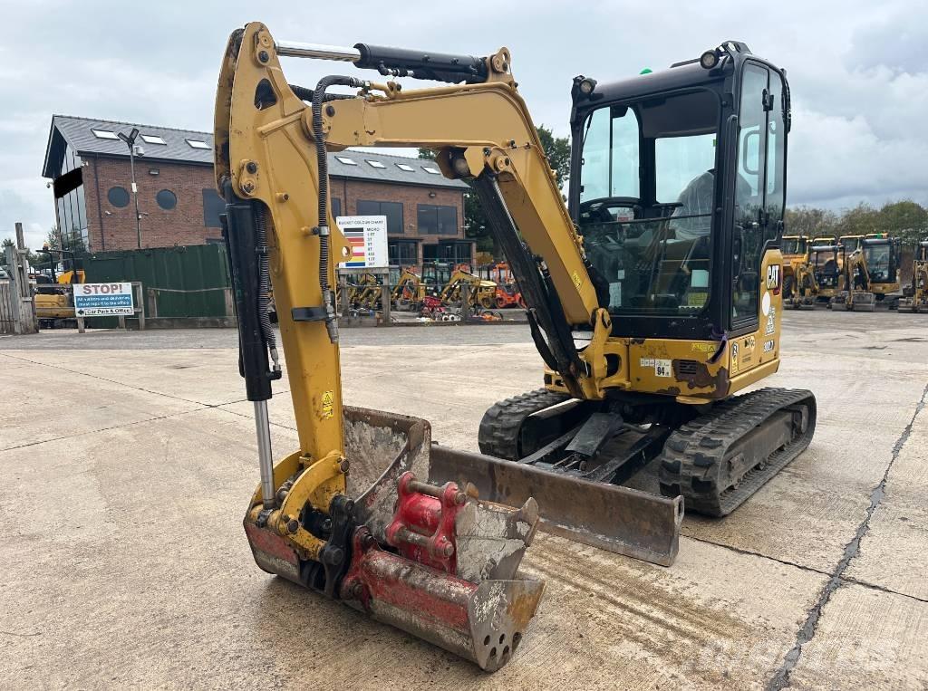 CAT 302.7 CR Mini bageri <7t