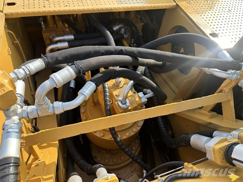 CAT 330 D Bageri gusjeničari