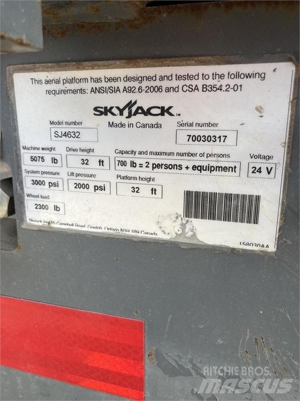 SkyJack SJ III 4632 Škaraste platforme
