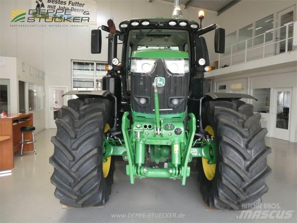John Deere 6250R Traktori