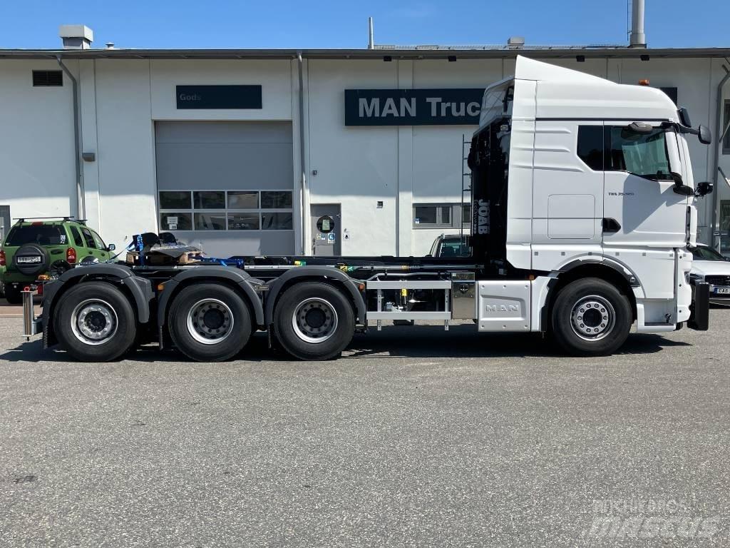 MAN TGX 35.520 Rol kiper kamioni s kukama za dizanje
