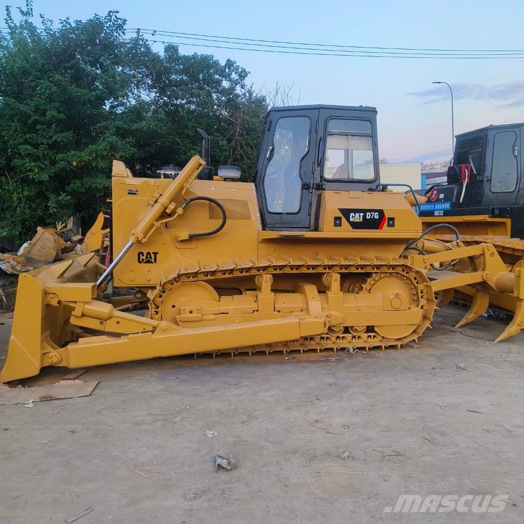 CAT D 7 G Buldožeri gusjeničari