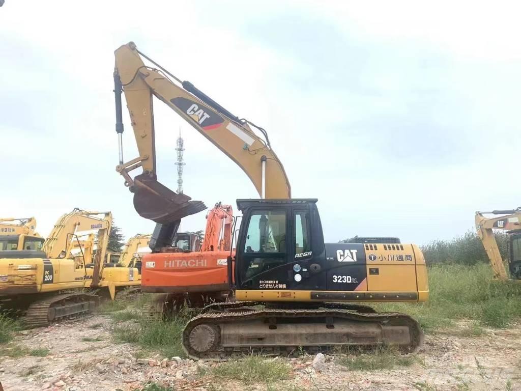 CAT 323D Bageri gusjeničari