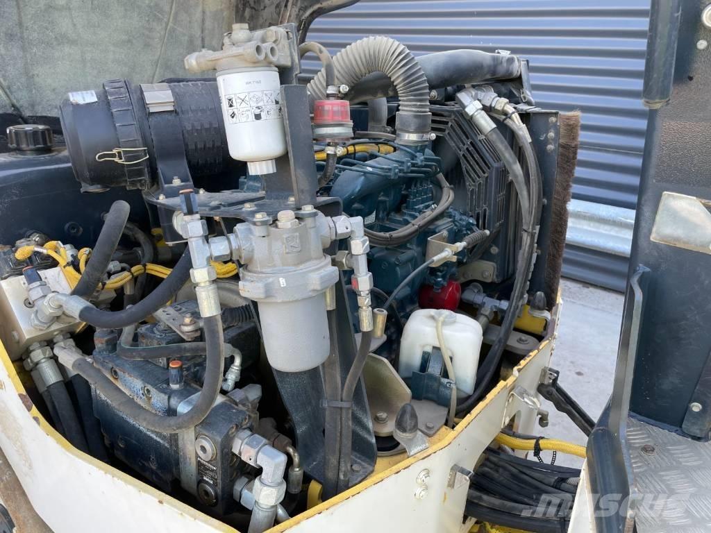 Bomag BW 135 AD-5 Valjci sa dvojnim bubnjem