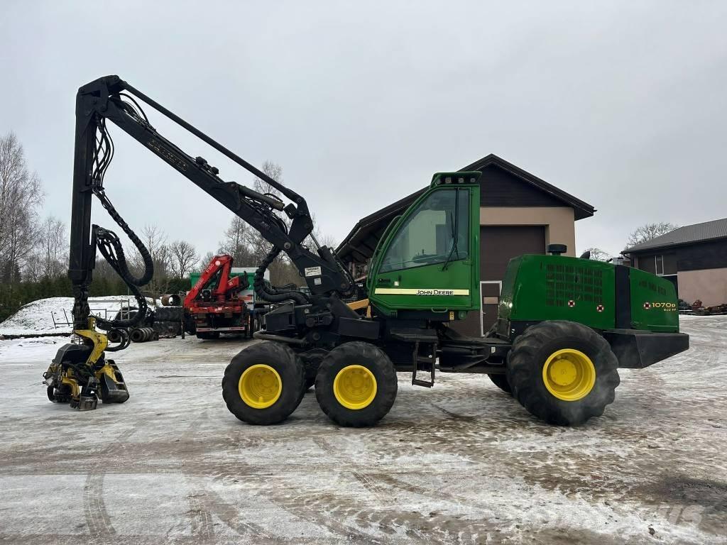 John Deere 1070 D Harversteri