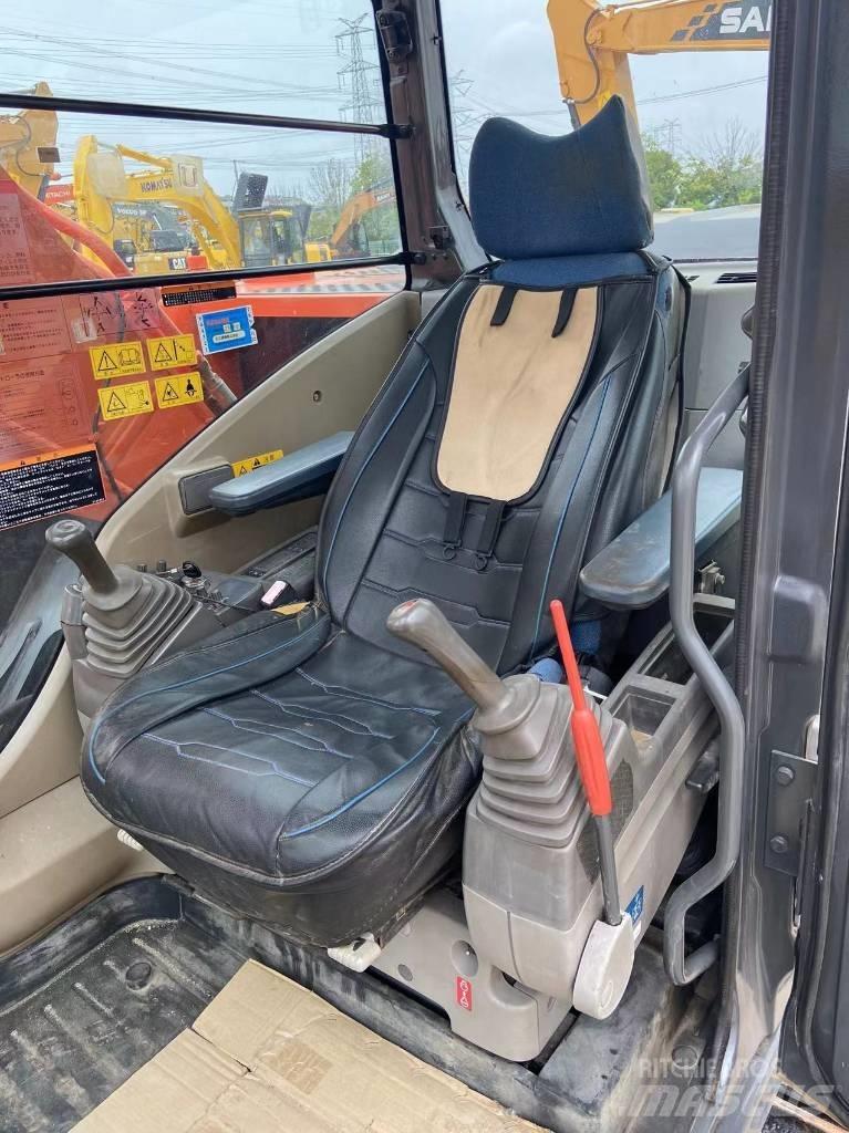 Hitachi ZX 240 Bageri gusjeničari