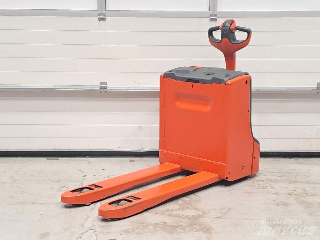 Linde T16 Nisko podizni električni viličar